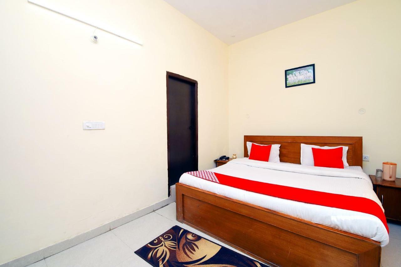 Oyo 8670 Hotel Usha Palace Mussoorie Luaran gambar