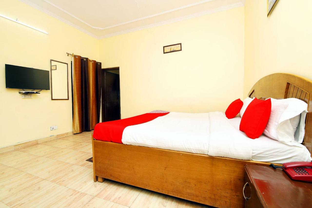 Oyo 8670 Hotel Usha Palace Mussoorie Luaran gambar